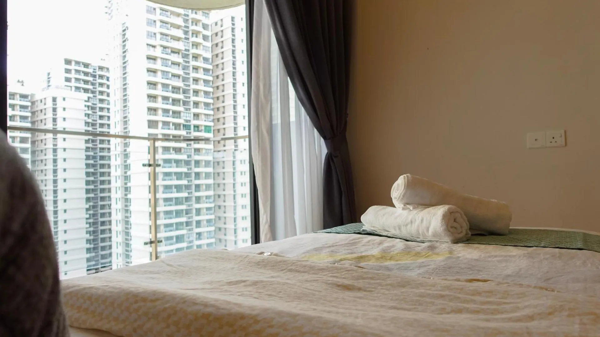 Jb City Family Suite Danga Bay By Cowidea Johor Bahru